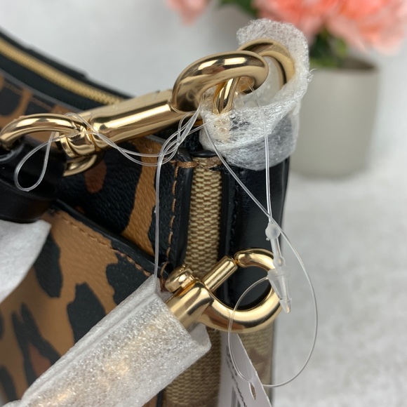 Coach Georgie Baguette - Picture 12 of 14